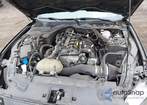 2021 Ford Mustang Ecoboost Premium z USA, uszkodzony, nr VIN 1FATP8UH7M5122537